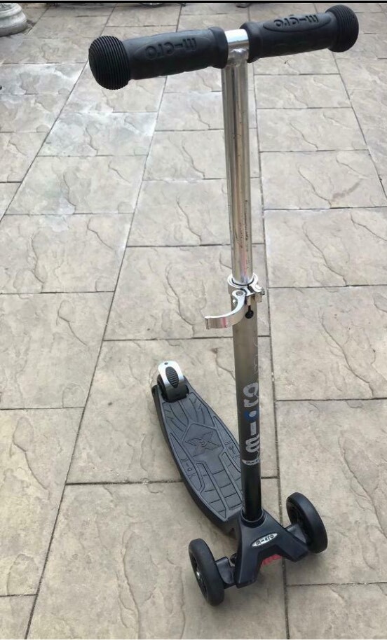 smyths maxi micro scooter